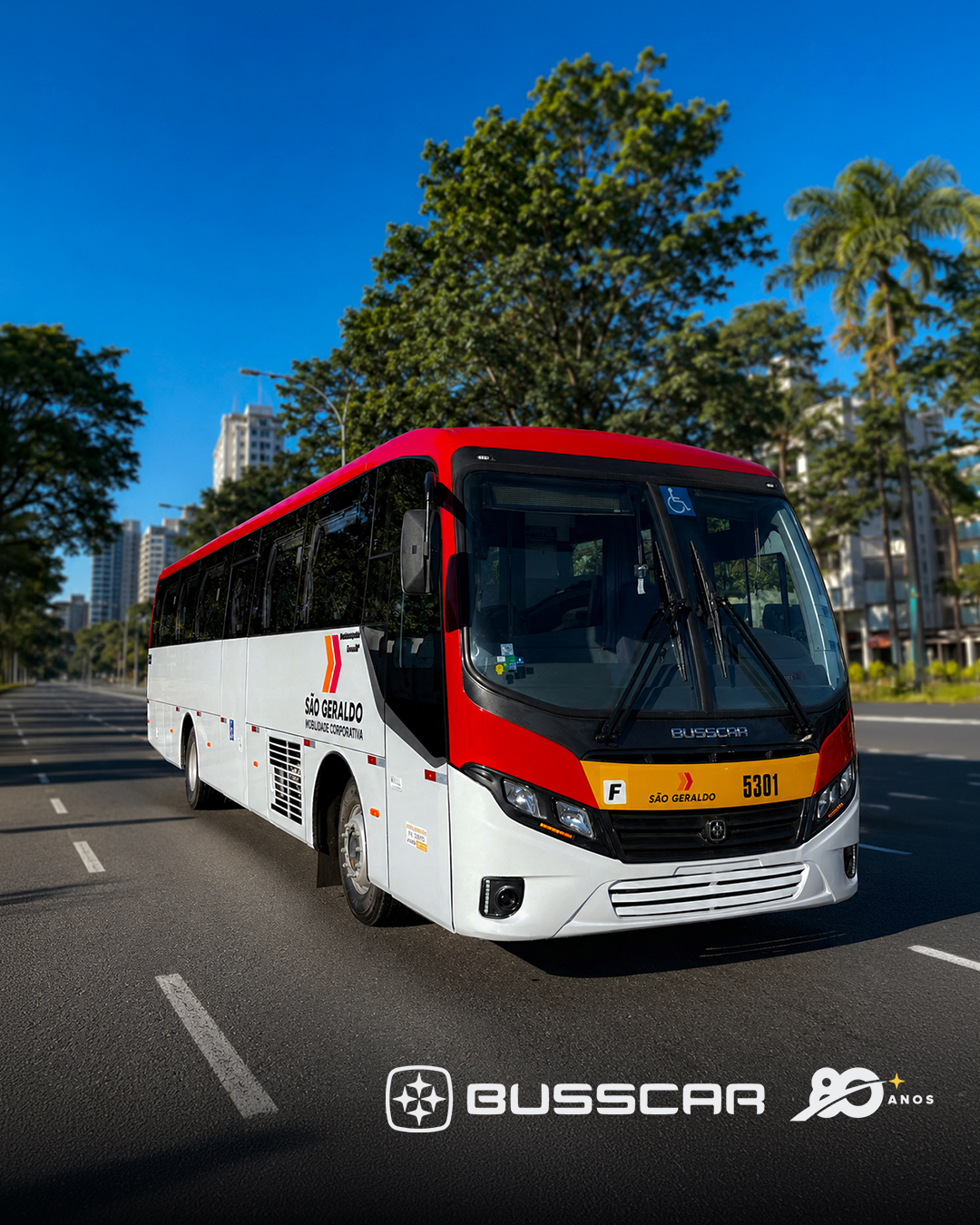 São Geraldo amplia operação de fretamento com dois El Buss FT da BUSSCAR
